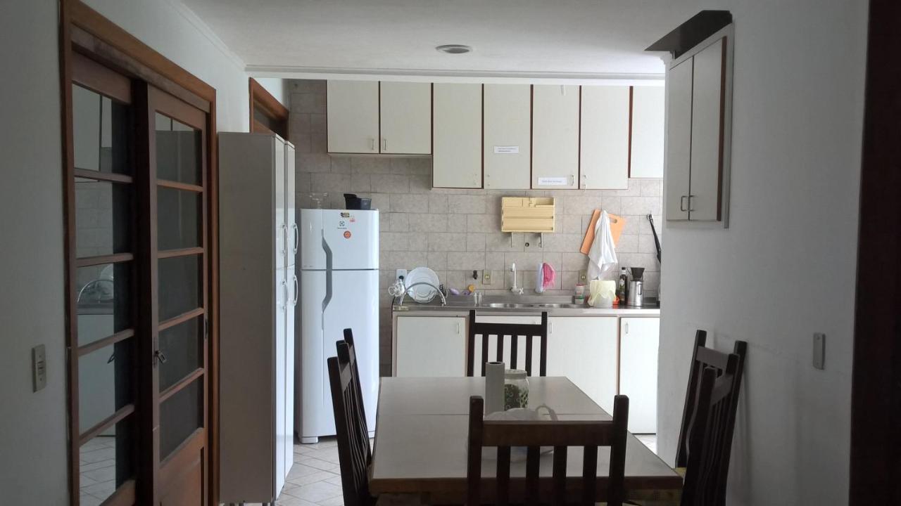 Hostel Casa Grande Порту-Алегри Экстерьер фото